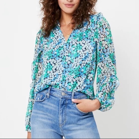 Loft Floral Ruffle Split Neck Blouse Ladies Top blue green lined gorgeous Sz XL - Picture 1 of 7